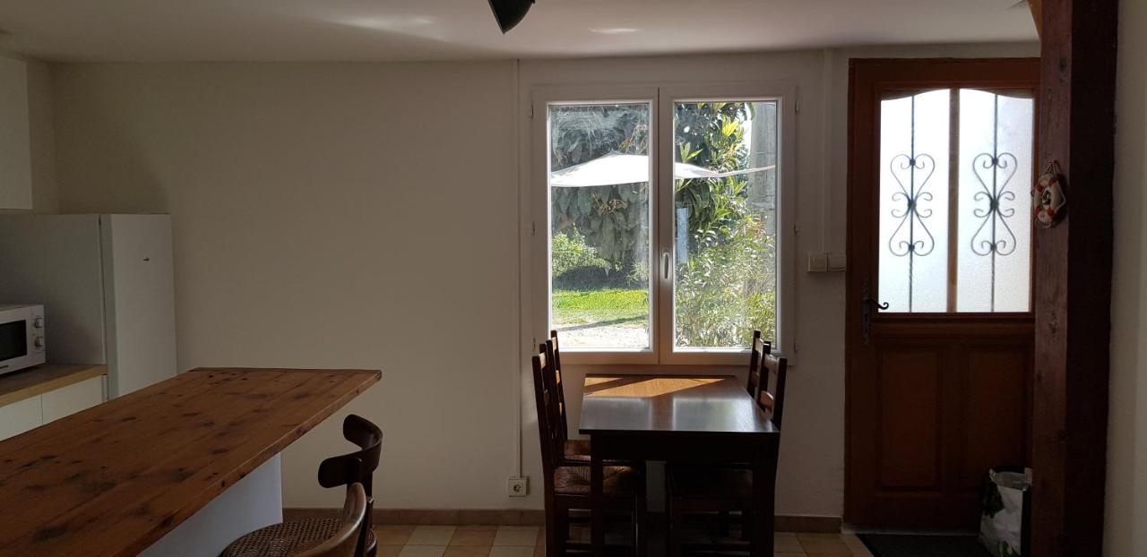 Vakantiehuis Petite Maison Refaite A Neuf Dans Mas Du 19eme Siecle *